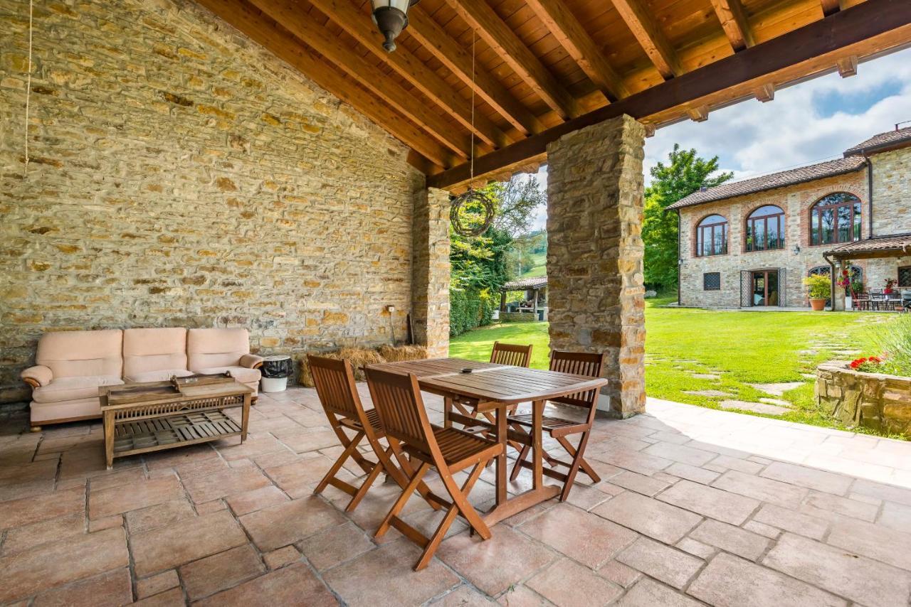 Agriturismo Il Salice Tizzano Val Parma Exterior foto