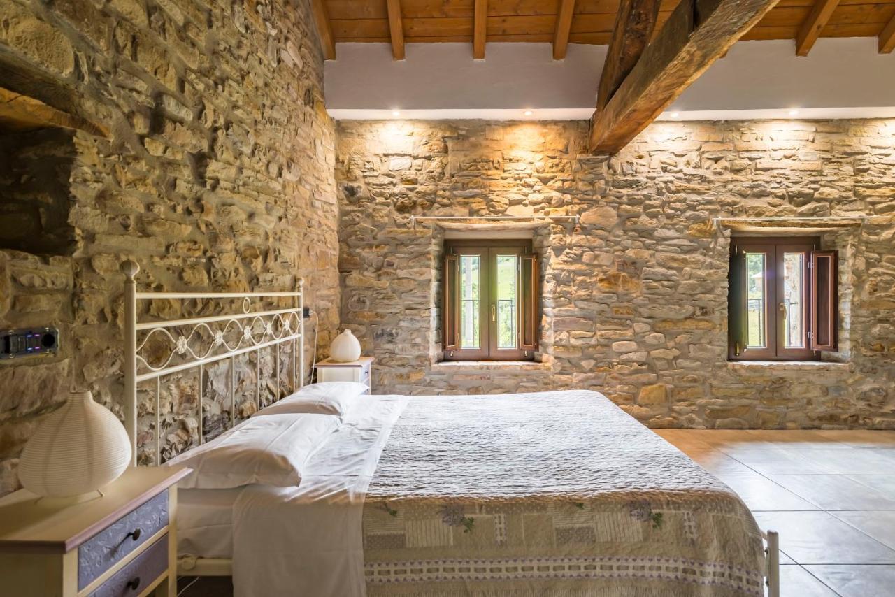 Agriturismo Il Salice Tizzano Val Parma Exterior foto