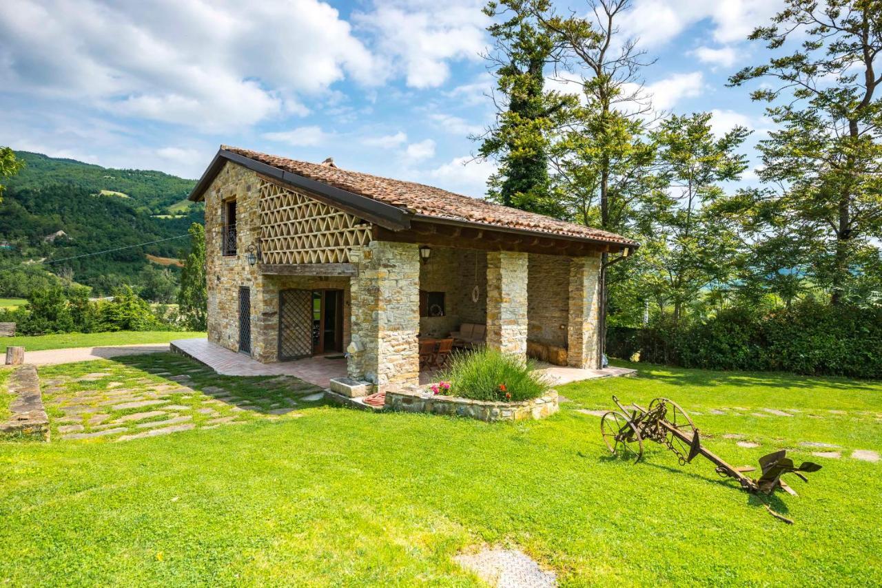 Agriturismo Il Salice Tizzano Val Parma Exterior foto