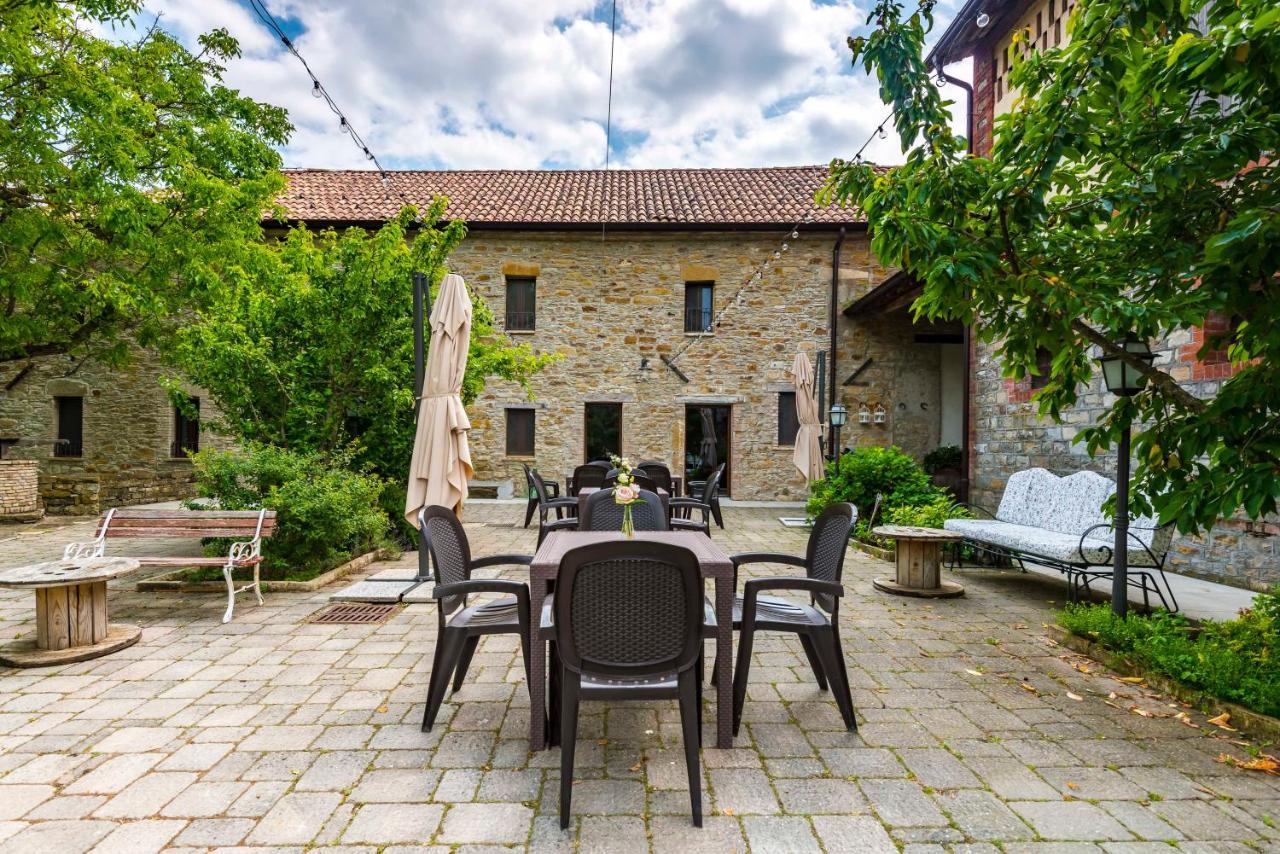 Agriturismo Il Salice Tizzano Val Parma Exterior foto