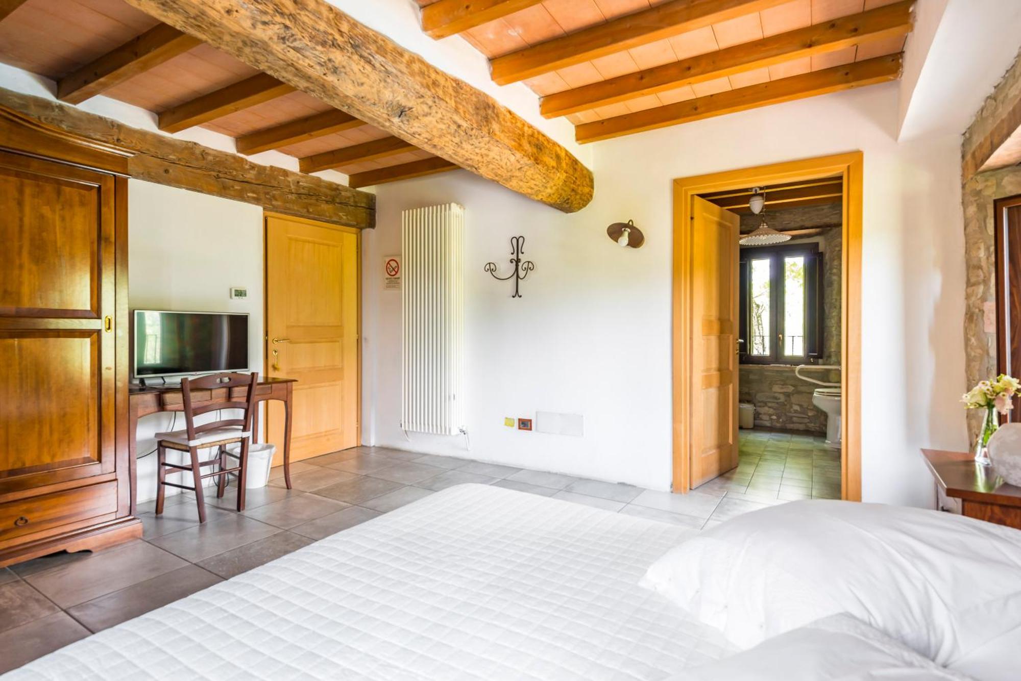 Agriturismo Il Salice Tizzano Val Parma Exterior foto
